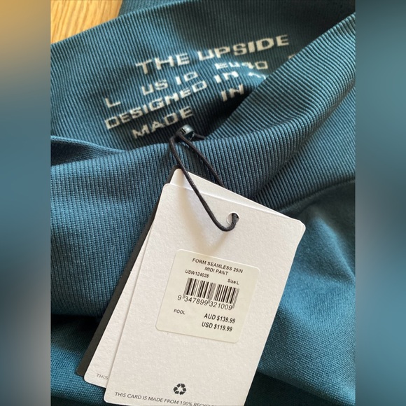 The Outset 2 piece set - Form Seamless Bronte Bra & 25in Midi Pant-Pool Blue -L - Picture 8 of 10